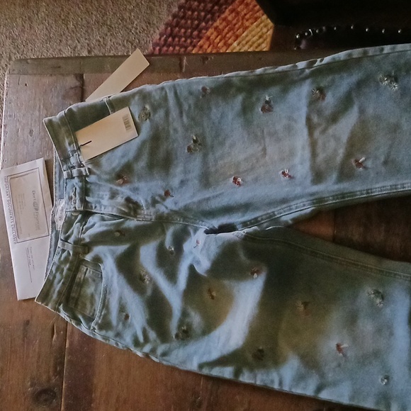 Khaki and blue jeans size 3/26 - Picture 2 of 4